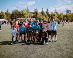 哈兰德是如何在111场英超比赛中打入100球的？